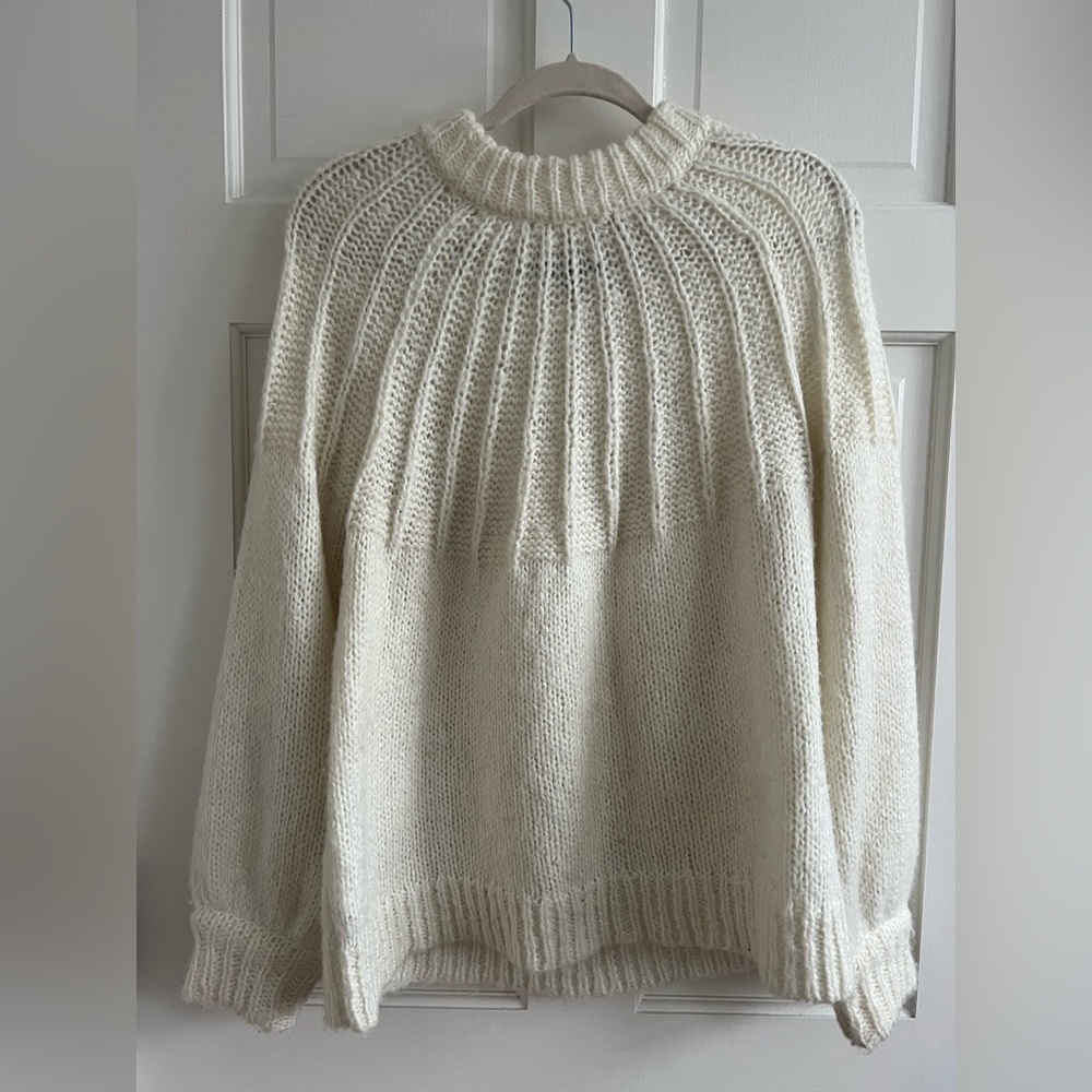 Beautiful oversized soft comfy sweater